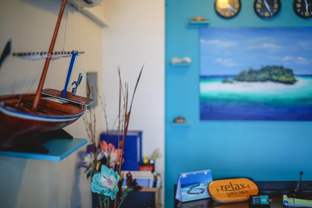 Relax Beach Inn Male Bagian luar foto